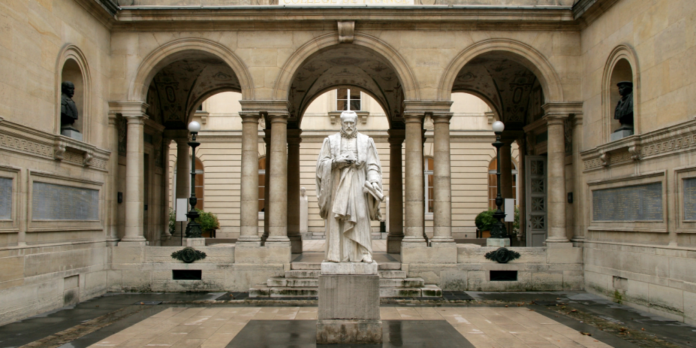 Fabien Lombard présent au Collège de France lors de la présentation des lauréats de la 28ème promotion de l'Institut Universitaire de France (IUF)